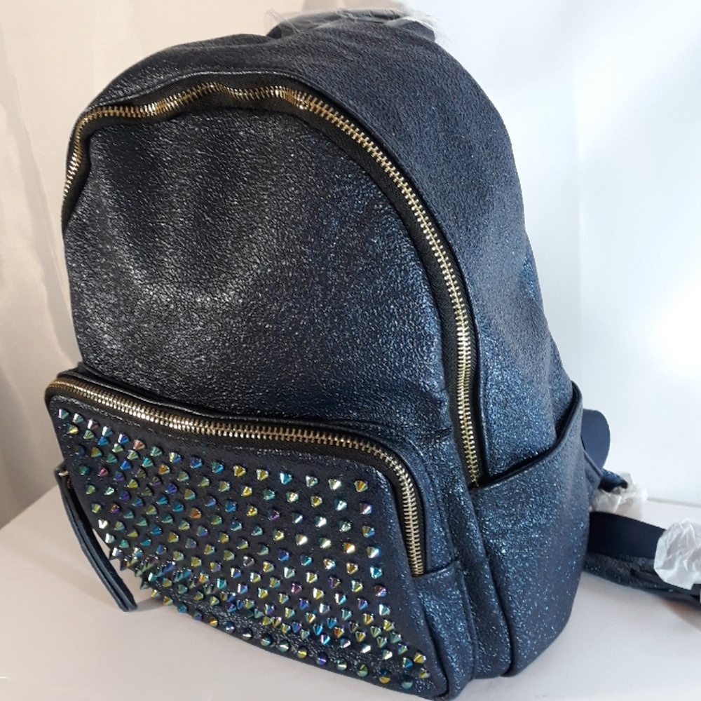 Fashion Backpack - Picture 2 of 5